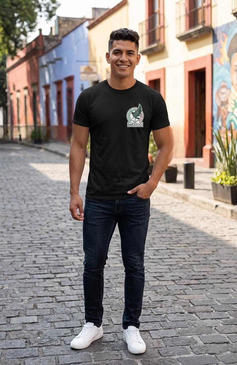 "The Dream of Mexico" T-shirt - World Cup Trophy with Flag
